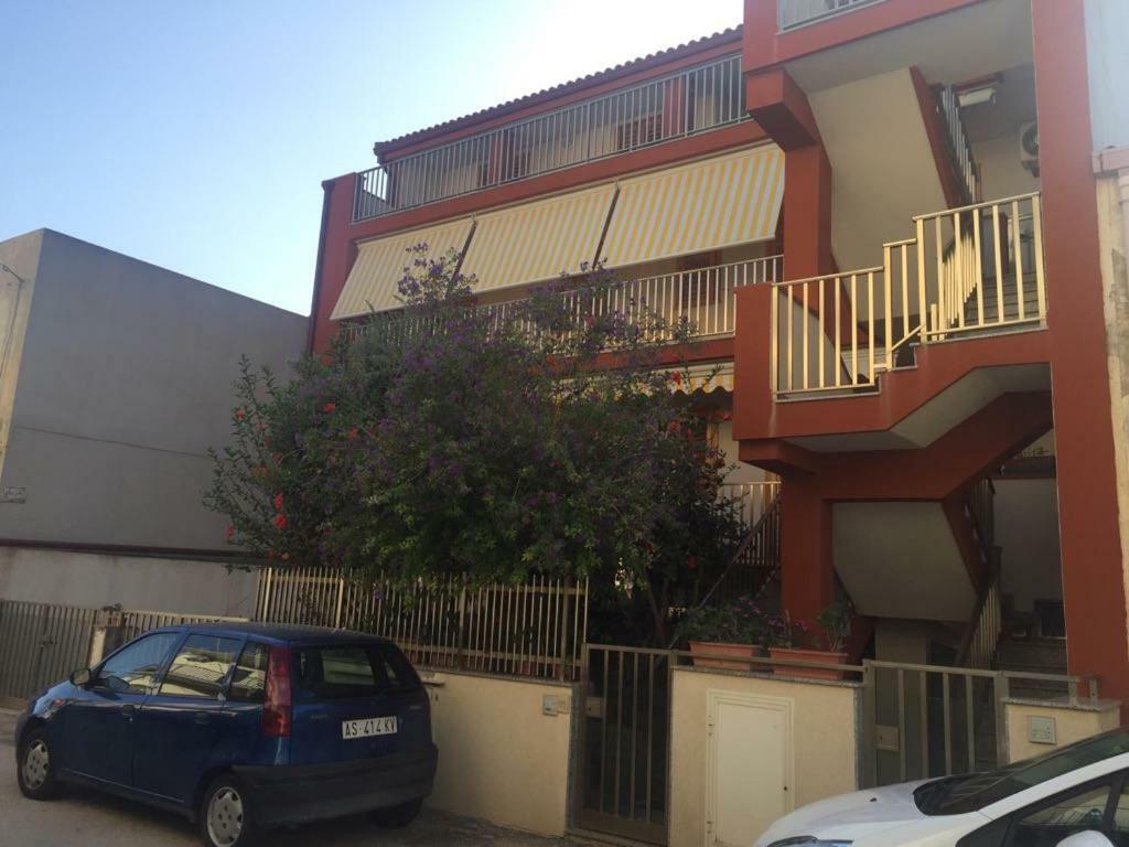 Casa Vacanza Giotto 17 Apartment Sampieri Ngoại thất bức ảnh